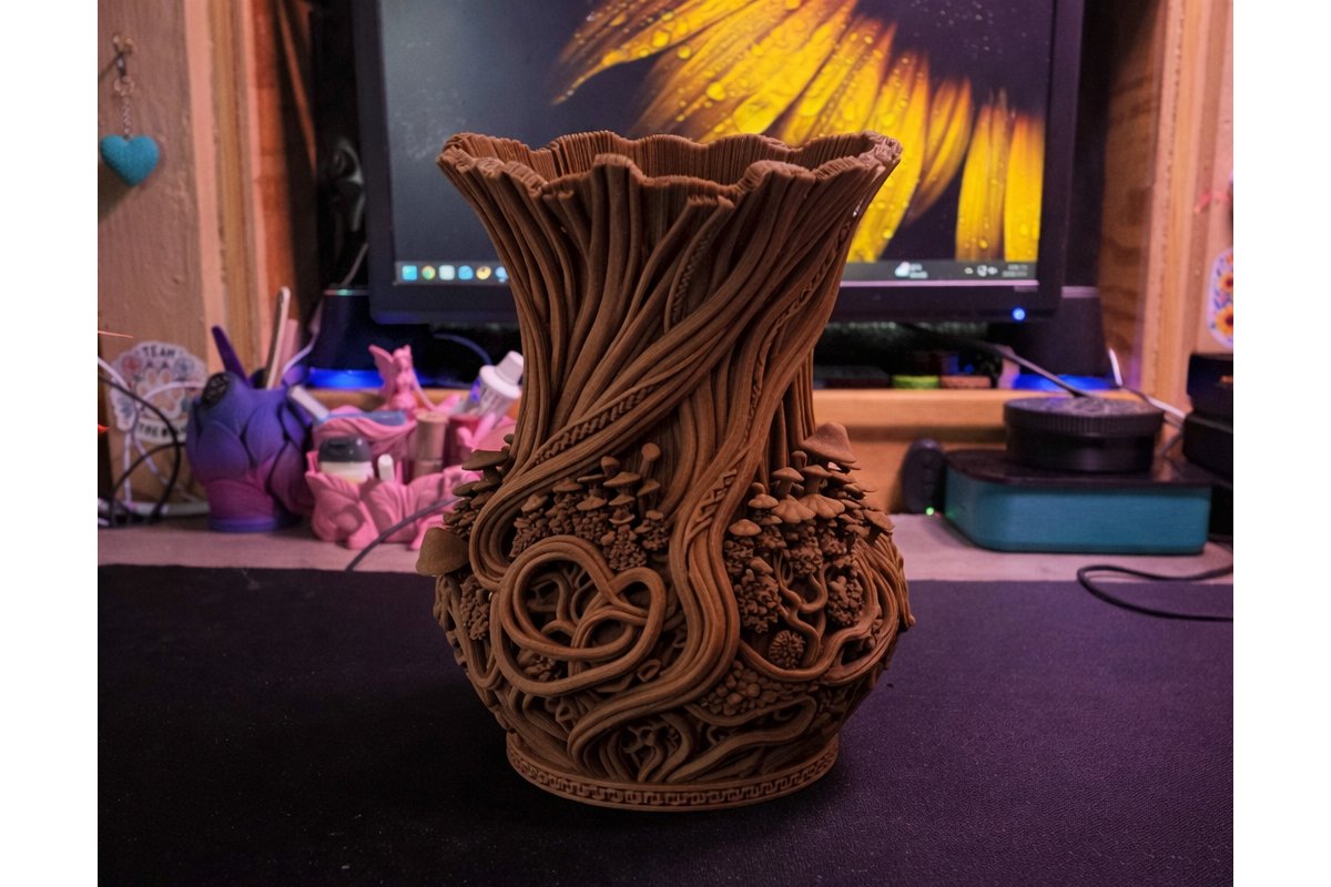Erdei gyökér díszváza – faragott hatású 3D váza – 2. termékfotó